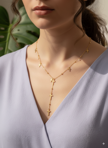 Collar cruces doradas